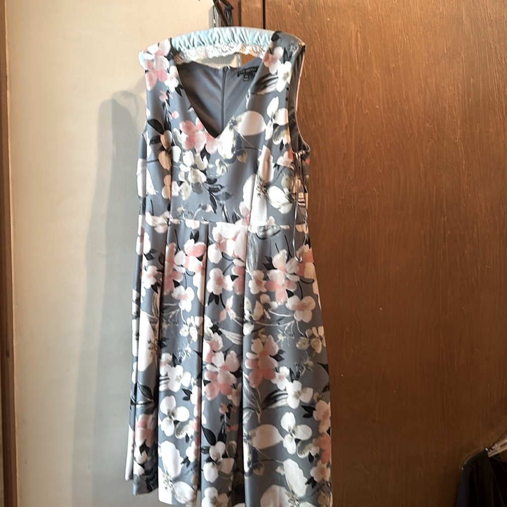 Lovely Gray, Pink and Cream Lane Bryant 14W dress.